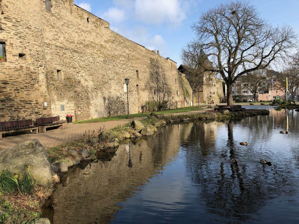 Ferienwohnung "Am Ochsentor" Andernach Buitenkant foto